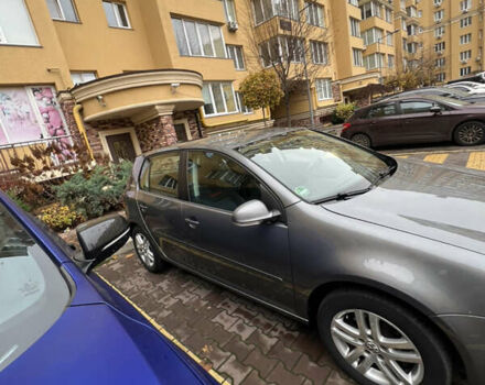 Серый Фольксваген Гольф, объемом двигателя 1.6 л и пробегом 220 тыс. км за 6300 $, фото 2 на Automoto.ua