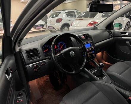 Серый Фольксваген Гольф, объемом двигателя 1.6 л и пробегом 187 тыс. км за 6500 $, фото 11 на Automoto.ua