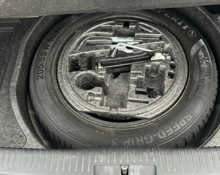 Серый Фольксваген Гольф, объемом двигателя 1.6 л и пробегом 214 тыс. км за 6500 $, фото 15 на Automoto.ua