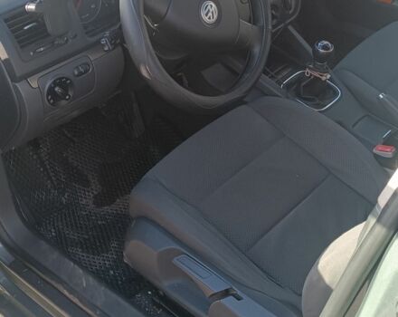 Серый Фольксваген Гольф, объемом двигателя 2 л и пробегом 320 тыс. км за 3000 $, фото 4 на Automoto.ua