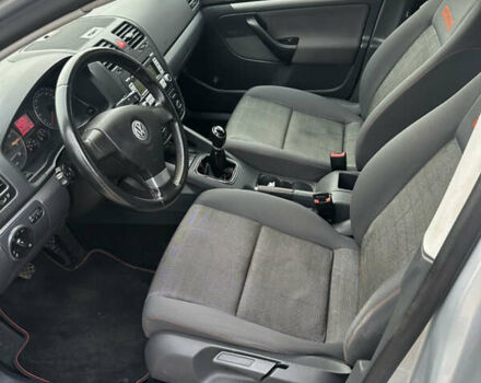 Серый Фольксваген Гольф, объемом двигателя 1.6 л и пробегом 214 тыс. км за 6500 $, фото 14 на Automoto.ua