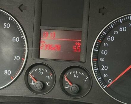 Сірий Фольксваген Гольф, об'ємом двигуна 1.6 л та пробігом 239 тис. км за 7000 $, фото 6 на Automoto.ua