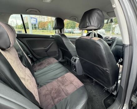 Серый Фольксваген Гольф, объемом двигателя 1.6 л и пробегом 239 тыс. км за 6400 $, фото 5 на Automoto.ua