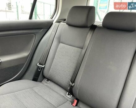 Серый Фольксваген Гольф, объемом двигателя 1.6 л и пробегом 262 тыс. км за 6950 $, фото 44 на Automoto.ua