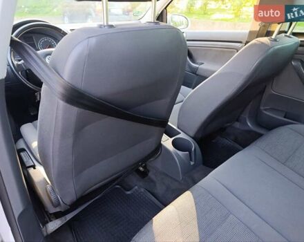Сірий Фольксваген Гольф, об'ємом двигуна 1.6 л та пробігом 210 тис. км за 5599 $, фото 28 на Automoto.ua