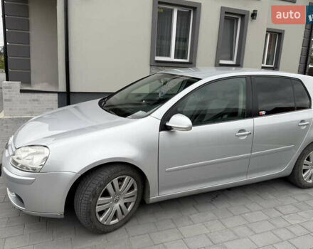 Серый Фольксваген Гольф, объемом двигателя 1.6 л и пробегом 216 тыс. км за 6400 $, фото 2 на Automoto.ua