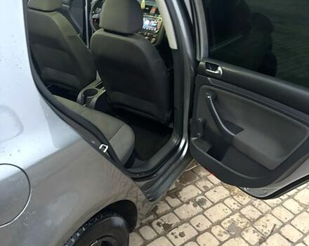 Серый Фольксваген Гольф, объемом двигателя 1.6 л и пробегом 220 тыс. км за 5900 $, фото 4 на Automoto.ua