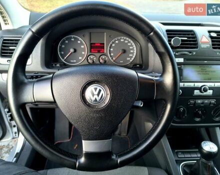 Серый Фольксваген Гольф, объемом двигателя 1.4 л и пробегом 235 тыс. км за 4699 $, фото 20 на Automoto.ua