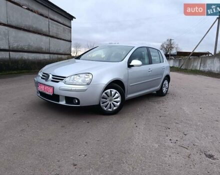 Серый Фольксваген Гольф, объемом двигателя 1.6 л и пробегом 256 тыс. км за 5650 $, фото 1 на Automoto.ua