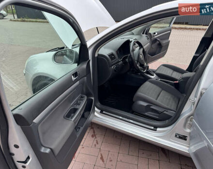 Сірий Фольксваген Гольф, об'ємом двигуна 1.6 л та пробігом 179 тис. км за 6899 $, фото 12 на Automoto.ua