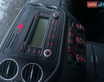 Сірий Фольксваген Гольф, об'ємом двигуна 1.6 л та пробігом 183 тис. км за 6600 $, фото 12 на Automoto.ua