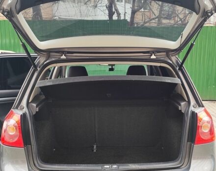 Сірий Фольксваген Гольф, об'ємом двигуна 1.6 л та пробігом 309 тис. км за 5700 $, фото 6 на Automoto.ua