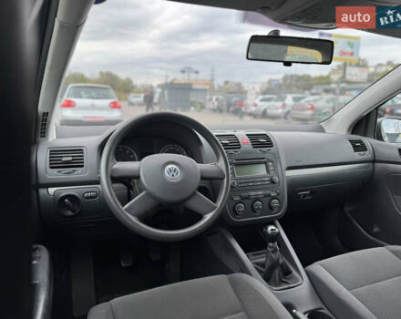 Сірий Фольксваген Гольф, об'ємом двигуна 1.6 л та пробігом 203 тис. км за 6200 $, фото 9 на Automoto.ua