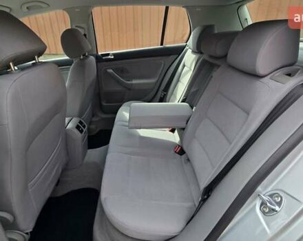 Серый Фольксваген Гольф, объемом двигателя 1.6 л и пробегом 193 тыс. км за 7499 $, фото 49 на Automoto.ua