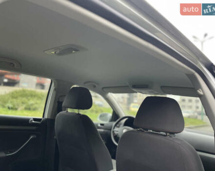 Серый Фольксваген Гольф, объемом двигателя 1.6 л и пробегом 216 тыс. км за 5750 $, фото 35 на Automoto.ua