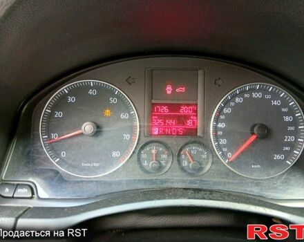 Серый Фольксваген Гольф, объемом двигателя 1.6 л и пробегом 325 тыс. км за 6500 $, фото 3 на Automoto.ua