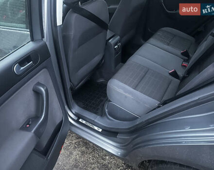 Сірий Фольксваген Гольф, об'ємом двигуна 1.6 л та пробігом 183 тис. км за 6600 $, фото 11 на Automoto.ua