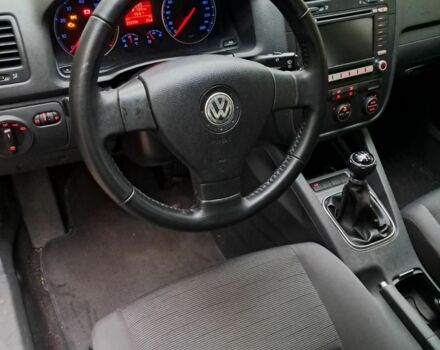 Сірий Фольксваген Гольф, об'ємом двигуна 1.6 л та пробігом 212 тис. км за 5880 $, фото 6 на Automoto.ua