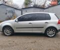 Серый Фольксваген Гольф, объемом двигателя 1.6 л и пробегом 242 тыс. км за 5400 $, фото 2 на Automoto.ua