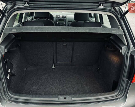 Серый Фольксваген Гольф, объемом двигателя 1.6 л и пробегом 185 тыс. км за 6500 $, фото 17 на Automoto.ua