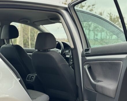 Сірий Фольксваген Гольф, об'ємом двигуна 1.6 л та пробігом 224 тис. км за 4850 $, фото 9 на Automoto.ua