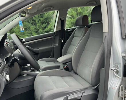 Сірий Фольксваген Гольф, об'ємом двигуна 1.6 л та пробігом 240 тис. км за 6950 $, фото 24 на Automoto.ua