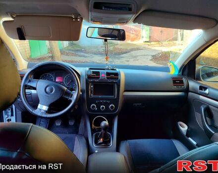 Серый Фольксваген Гольф, объемом двигателя 1.6 л и пробегом 192 тыс. км за 5400 $, фото 2 на Automoto.ua