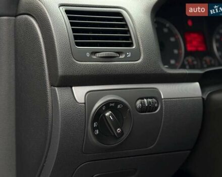 Сірий Фольксваген Гольф, об'ємом двигуна 1.4 л та пробігом 227 тис. км за 4500 $, фото 12 на Automoto.ua