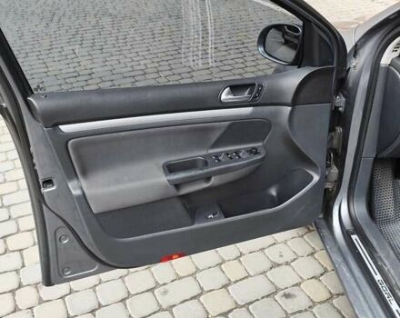 Фольксваген Гольф 2006 в Виннице на Automoto.ua Серый Фольксваген Гольф, объемом двигателя 1.6 л и пробегом 308 тыс. км за 5700 $, фото 11 на Automoto.ua