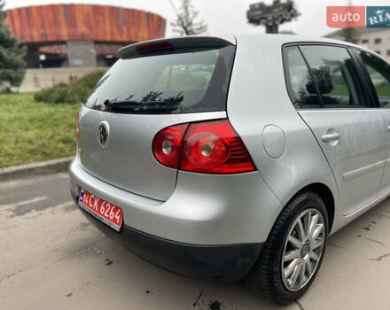 Серый Фольксваген Гольф, объемом двигателя 1.6 л и пробегом 216 тыс. км за 5750 $, фото 11 на Automoto.ua