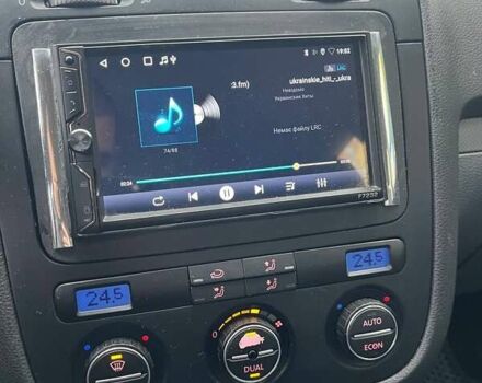 Серый Фольксваген Гольф, объемом двигателя 1.6 л и пробегом 209 тыс. км за 5900 $, фото 11 на Automoto.ua