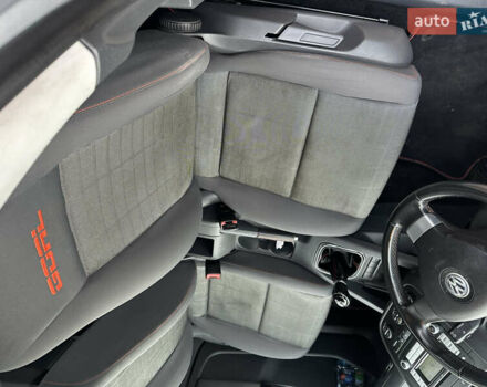 Серый Фольксваген Гольф, объемом двигателя 1.6 л и пробегом 214 тыс. км за 6500 $, фото 12 на Automoto.ua