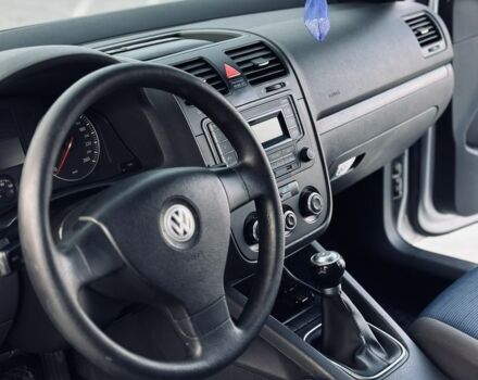 Сірий Фольксваген Гольф, об'ємом двигуна 1.6 л та пробігом 270 тис. км за 4500 $, фото 7 на Automoto.ua