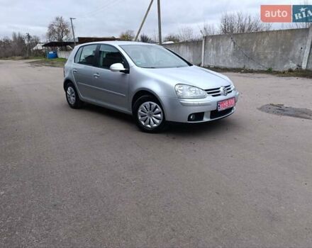 Серый Фольксваген Гольф, объемом двигателя 1.6 л и пробегом 256 тыс. км за 5650 $, фото 2 на Automoto.ua