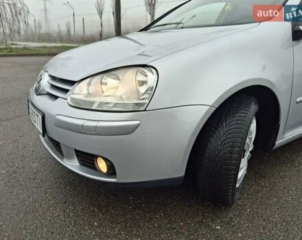 Сірий Фольксваген Гольф, об'ємом двигуна 1.39 л та пробігом 233 тис. км за 5900 $, фото 2 на Automoto.ua