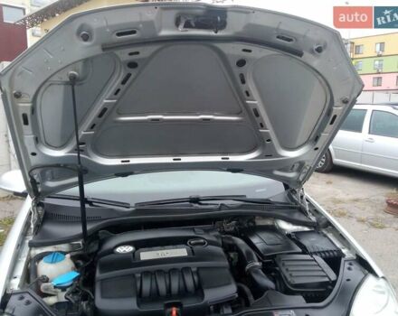 Серый Фольксваген Гольф, объемом двигателя 1.6 л и пробегом 260 тыс. км за 5500 $, фото 10 на Automoto.ua