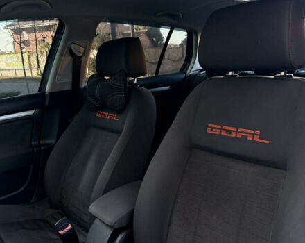 Серый Фольксваген Гольф, объемом двигателя 1.6 л и пробегом 232 тыс. км за 5900 $, фото 9 на Automoto.ua