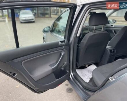 Серый Фольксваген Гольф, объемом двигателя 1.6 л и пробегом 262 тыс. км за 6950 $, фото 56 на Automoto.ua