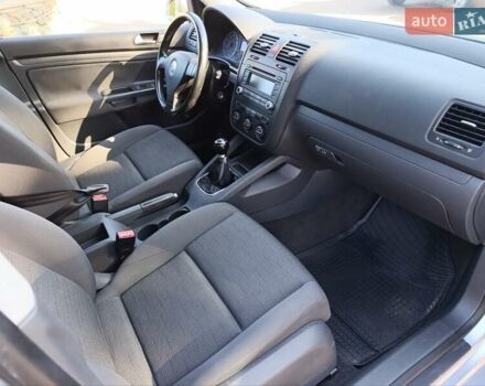 Сірий Фольксваген Гольф, об'ємом двигуна 1.6 л та пробігом 210 тис. км за 5599 $, фото 27 на Automoto.ua