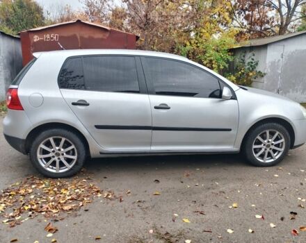 Фольксваген Гольф 2006 в Белой Церкве на Automoto.ua Серый Фольксваген Гольф, объемом двигателя 1.6 л и пробегом 242 тыс. км за 5400 $, фото 2 на Automoto.ua