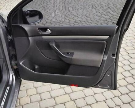 Фольксваген Гольф 2006 в Виннице на Automoto.ua Серый Фольксваген Гольф, объемом двигателя 1.6 л и пробегом 308 тыс. км за 5700 $, фото 17 на Automoto.ua