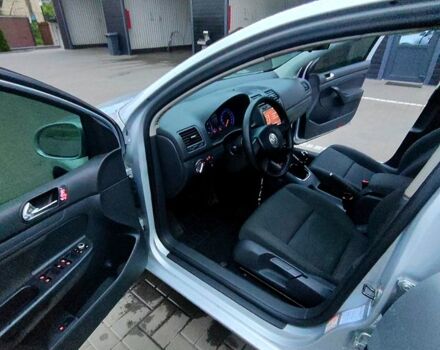 Серый Фольксваген Гольф, объемом двигателя 1.4 л и пробегом 246 тыс. км за 5500 $, фото 3 на Automoto.ua