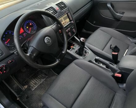 Серый Фольксваген Гольф, объемом двигателя 1.6 л и пробегом 218 тыс. км за 5400 $, фото 6 на Automoto.ua