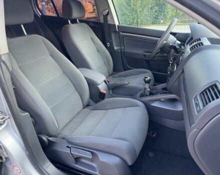 Сірий Фольксваген Гольф, об'ємом двигуна 0 л та пробігом 250 тис. км за 1600 $, фото 8 на Automoto.ua