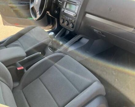 Серый Фольксваген Гольф, объемом двигателя 1.6 л и пробегом 235 тыс. км за 6500 $, фото 2 на Automoto.ua