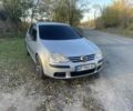 Сірий Фольксваген Гольф, об'ємом двигуна 2 л та пробігом 300 тис. км за 5600 $, фото 1 на Automoto.ua