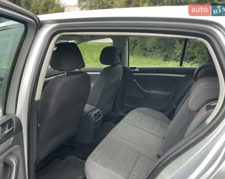 Серый Фольксваген Гольф, объемом двигателя 1.6 л и пробегом 216 тыс. км за 5750 $, фото 32 на Automoto.ua