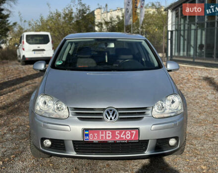 Серый Фольксваген Гольф, объемом двигателя 1.6 л и пробегом 235 тыс. км за 5100 $, фото 4 на Automoto.ua