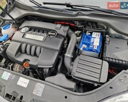 Фольксваген Гольф 2006 в Сторожинце на Automoto.ua Серый Фольксваген Гольф, объемом двигателя 1.6 л и пробегом 216 тыс. км за 5143 $, фото 15 на Automoto.ua