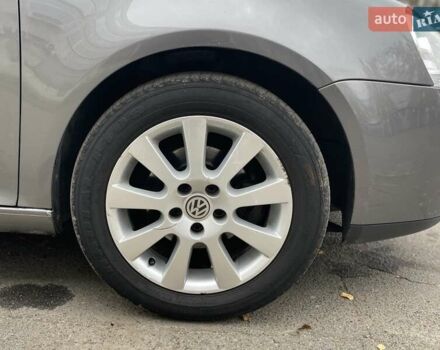 Серый Фольксваген Гольф, объемом двигателя 1.6 л и пробегом 262 тыс. км за 6950 $, фото 18 на Automoto.ua